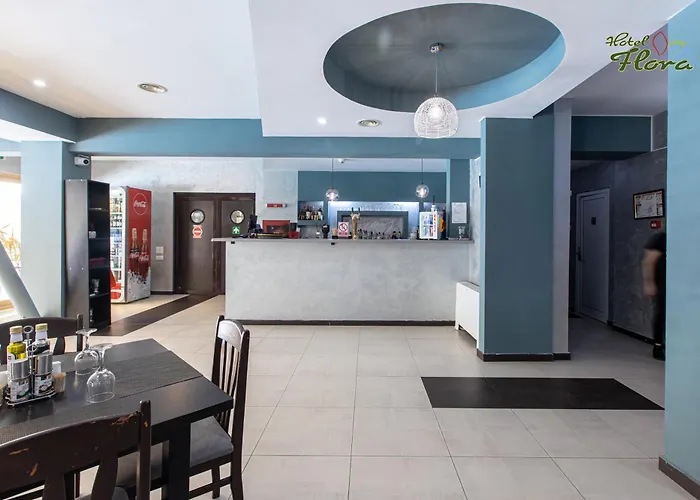 Hotel Flora 3*