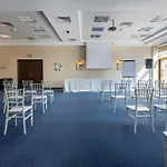 Flora Hotel 3*