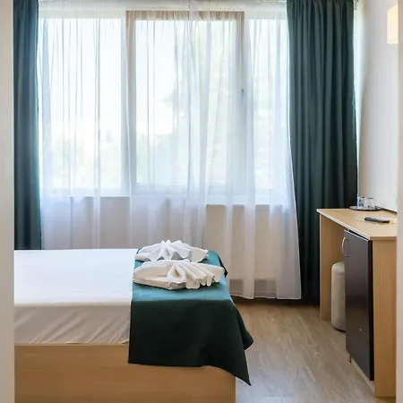 Flora 3* Mamaia