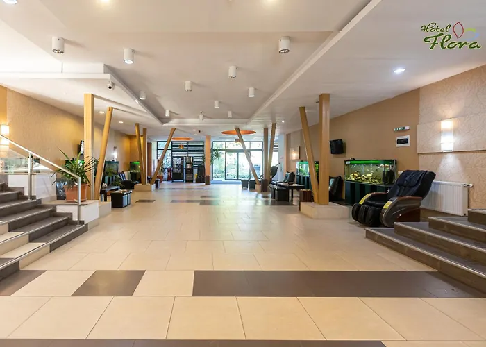 Flora 3*